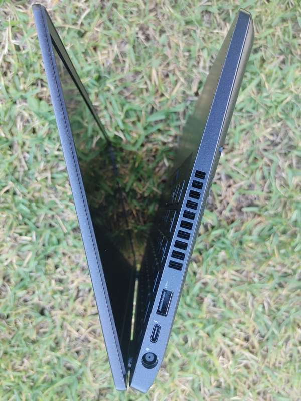 Dell Latitude - 5400 - i7 8th Gen - 16GB Ram - 512SSD - Excellent Condition