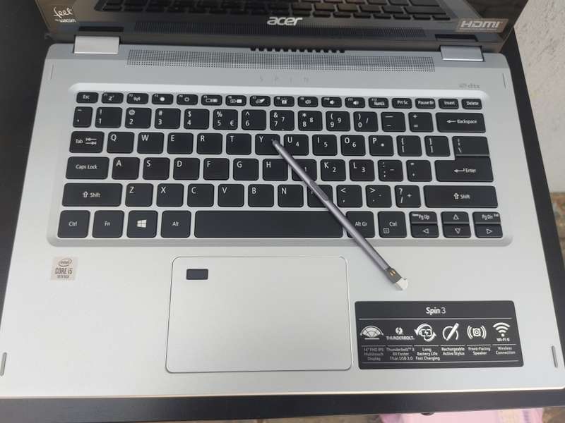 ACER - SPIN 3 - 2 in 1 - Touch -Pen - i5 10th Gen - 8GB Ram - 256GB SSD - Excellent Condition