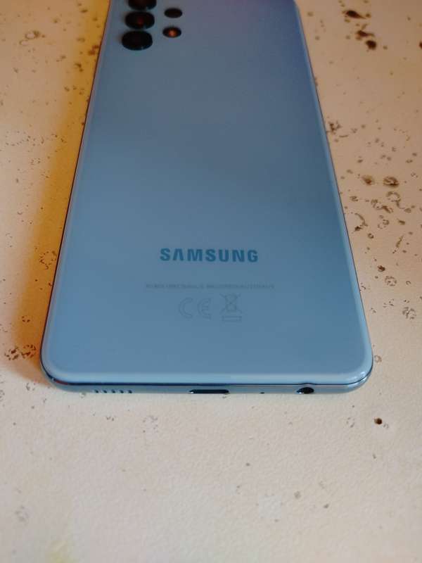 Samsung Galaxy - A32 - 128GB - All Networks - Dual Sim - Awesome Blue - EXCELLENT CONDITION