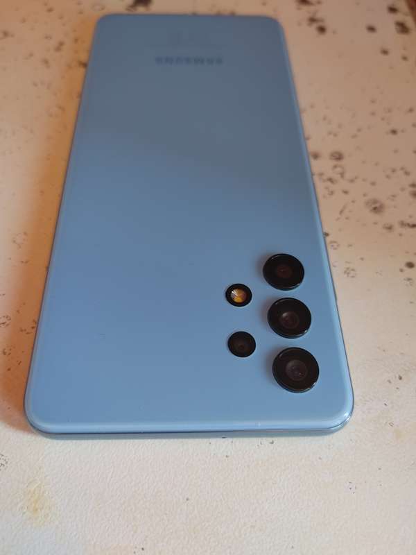 Samsung Galaxy - A32 - 128GB - All Networks - Dual Sim - Awesome Blue - EXCELLENT CONDITION