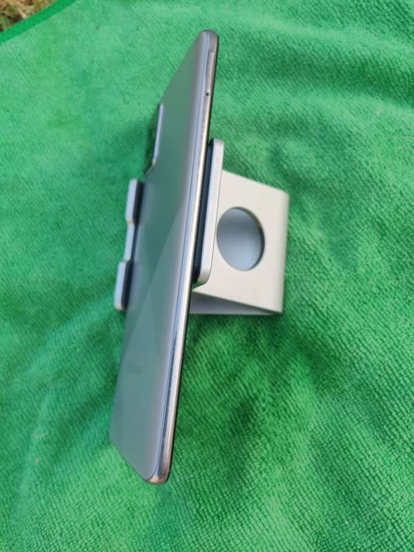 Samsung Galaxy - A71 - 128GB - Dual Sim - All Networks - Crush Silver - EXCELLENT CONDITION