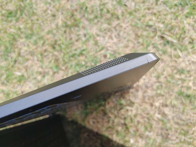 Lenovo IdeaPad Flex -15IML - 2 in 1 - i7 10th Gen - 16GB - 512SSD - MX230 - Excellent Condition