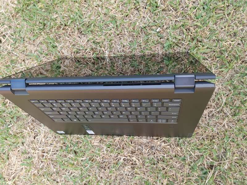 Lenovo IdeaPad Flex -15IML - 2 in 1 - i7 10th Gen - 16GB - 512SSD - MX230 - Excellent Condition