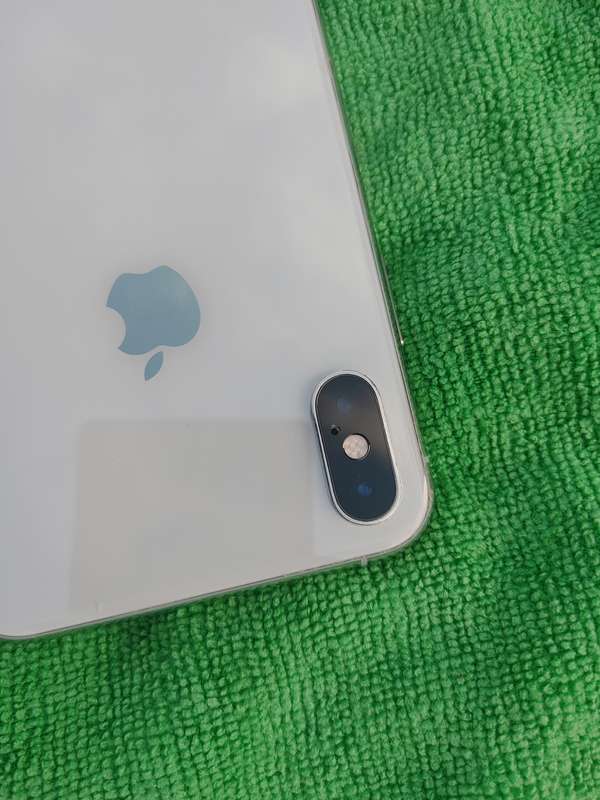 iPhone - XS Max - Silver - 512GB - EXCELLENT Condition