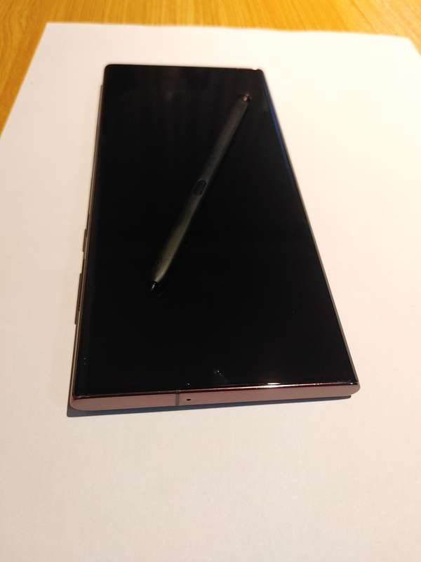 Samsung Galaxy - S22 Ultra - 5G - 256GB - All Networks - Burgundy - MINT CONDITION