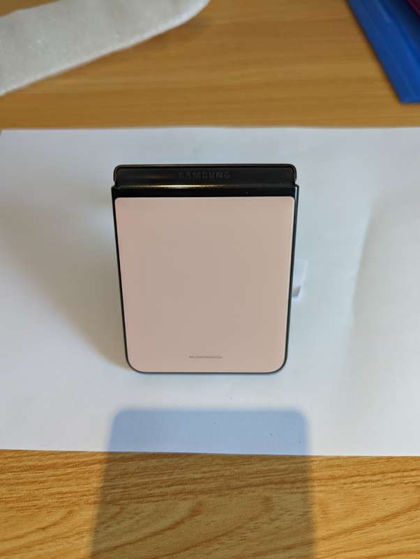 Samsung Galaxy - FLIP 3 - 5G - 128GB - All Networks - Pink - EXCELLENT CONDITION