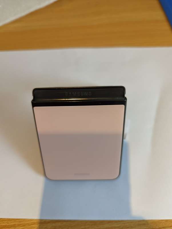 Samsung Galaxy - FLIP 3 - 5G - 128GB - All Networks - Pink - EXCELLENT CONDITION