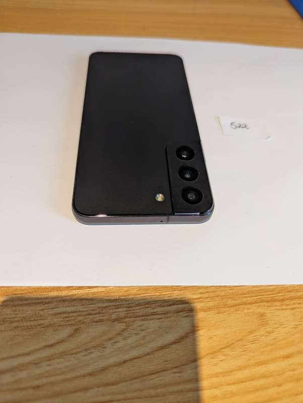 Samsung Galaxy - S22 - 5G - PHANTOM BLACK - 128GB - MINT CONDITION