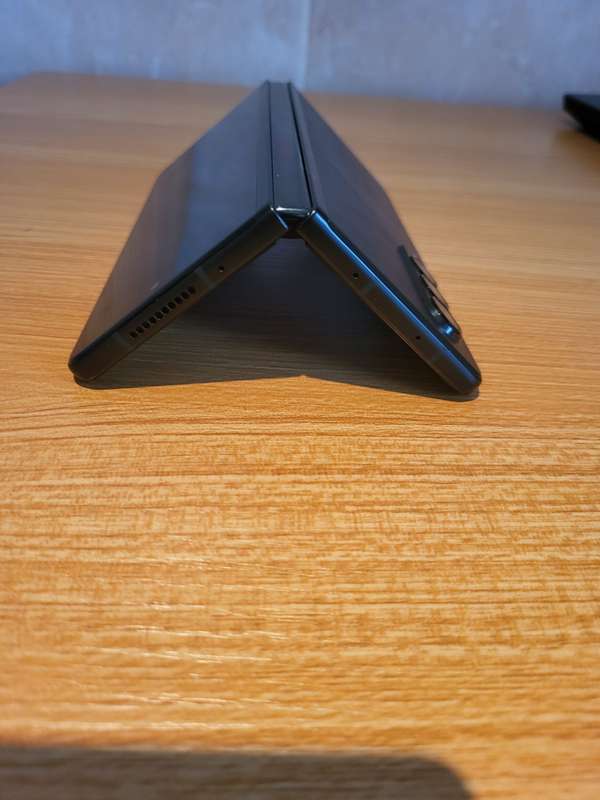 Samsung Galaxy - Fold 3 - 5G - 256GB - All Networks - Phantom Green - EXCELLENT CONDITION