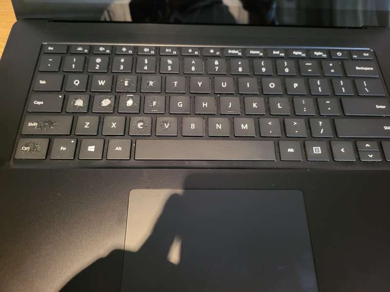 Microsoft Surface Laptop 3 - Ryzen 7 - 16GB - 512 SSD - Touch Screen - Very Good Condition - READ