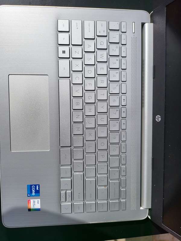 HP 14 12th GEN i7, 8GB RAM, 256SSD, FHD