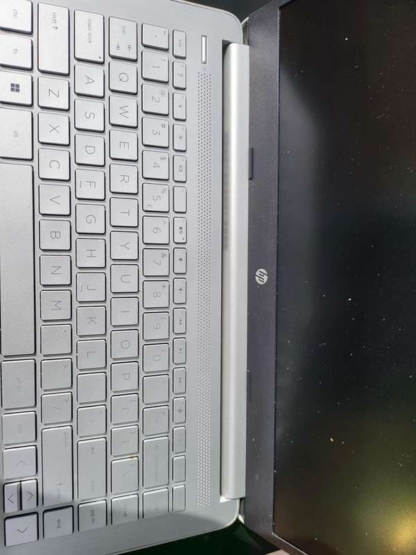 HP 14 12th GEN i7, 8GB RAM, 256SSD, FHD