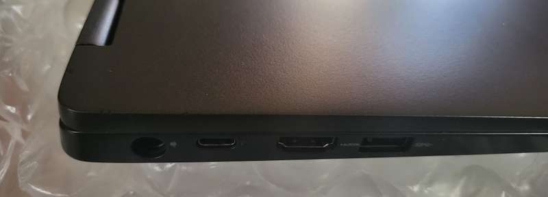 Dell Inspiron - 5300 - 2 in 1 - Touch Screen - i7 8th Gen - 8GB Ram - 256SSD - Very Good Condition