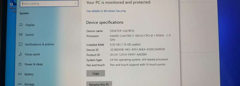 Dell Inspiron - 5300 - 2 in 1 - Touch Screen - i7 8th Gen - 8GB Ram - 256SSD - Very Good Condition