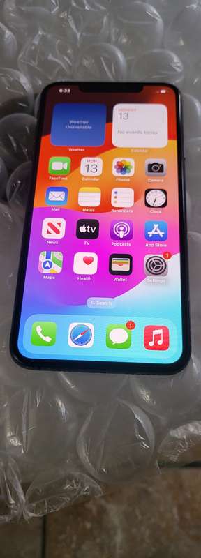 iPhone - XS Max - Space Grey - 64GB - EXCELLENT Condition
