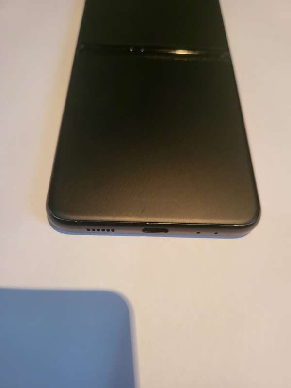 Samsung Galaxy - FLIP 3 - 5G - 256GB - All Networks - Phantom Black - Very Good Condition