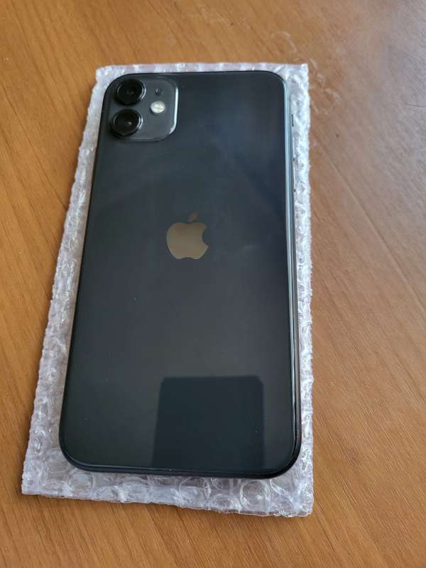 iPhone 11 - Black - 256GB - Excellent Condition - Please Read