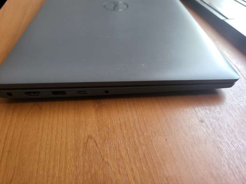 Dell Latitude - 3540 - i5 13th Gen - 8GB Ram - 512GB SSD - VERY GOOD Condition
