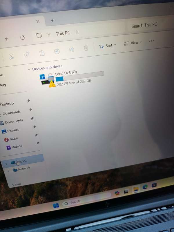 HP Elite - Dragonfly G3 - i7 12th Gen -16GB Ram - 256GB SSD - Touch Screen - Very Good Condition