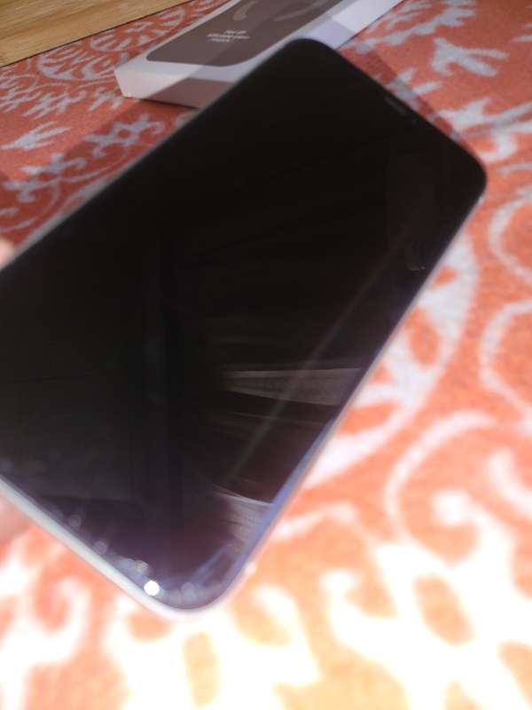 iPhone 11 - White - 64GB - Excellent Condition - With Extras