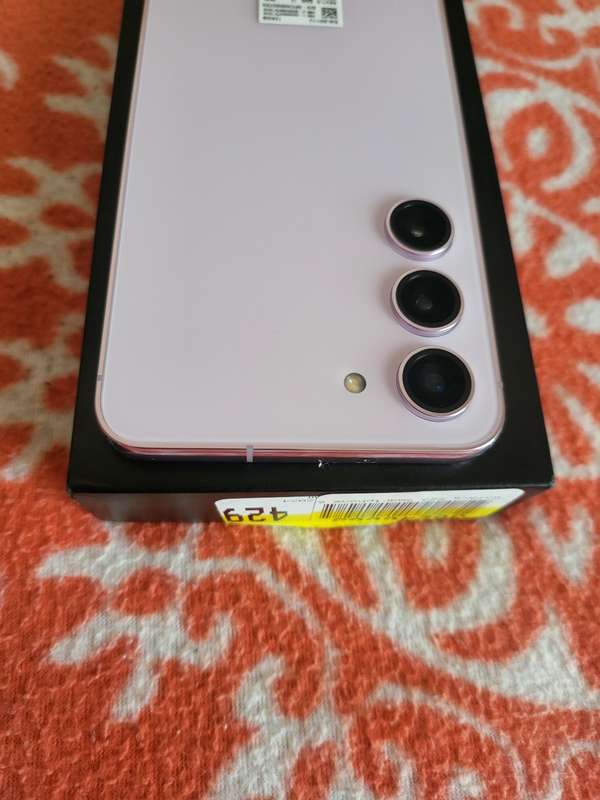 Samsung Galaxy - S23 - 5G - 128GB  - Lavender - New Opened Box