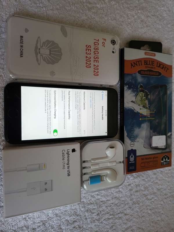iPhone 7 - Black - 256GB - Excellent Condition - Complete Package