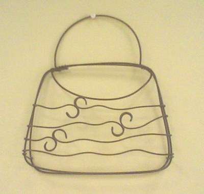 Playful little wire handbag - lovely wall decoration!