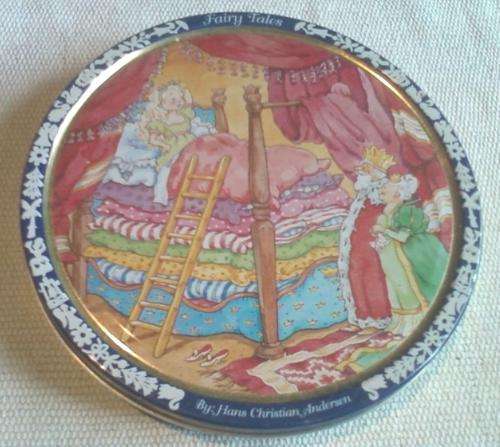 Lovely tin!