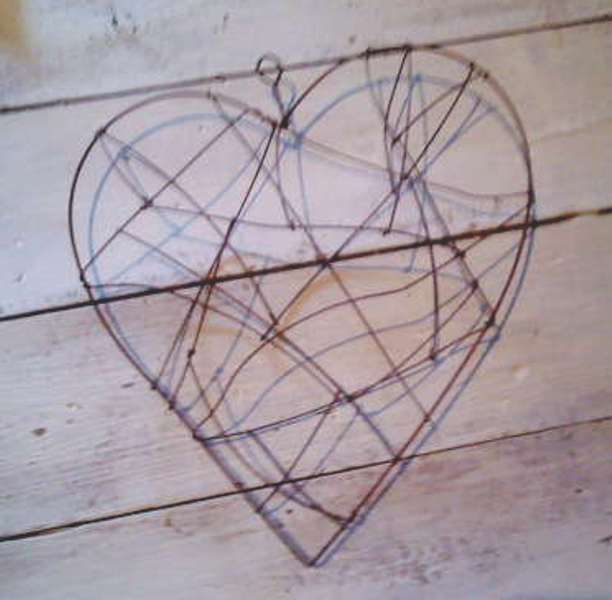 NEW! NEW! Beautiful 3D hanging rustic wire HEART  - new design!