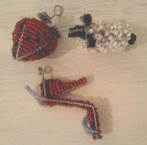 3 x wire and bead key-holders - lovely little gift - beautifully made!