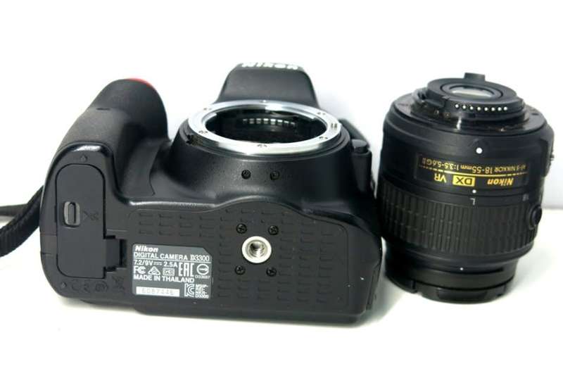 Nikon D3300 24.2 MP PRE-OWNED