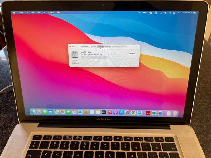 MacBook Pro 15-inch 240 SSD
