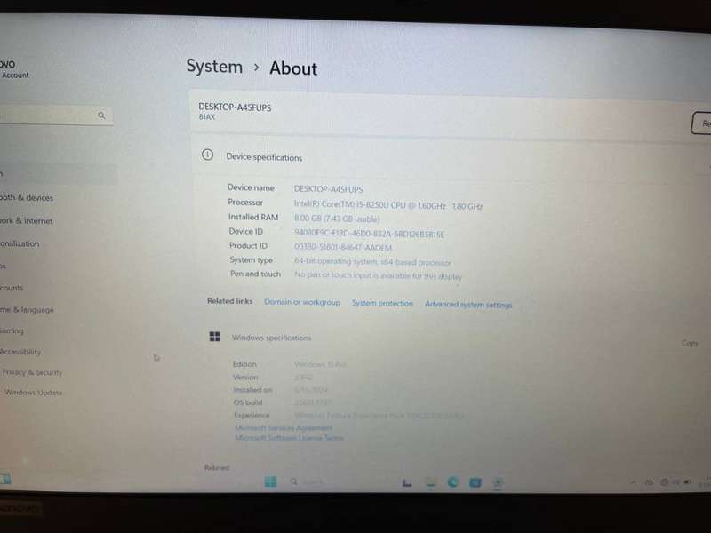 Lenovo V330 Intel i5 8th Gen 512GB SSD 8GB