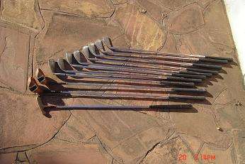 WILSON 2400 GOLF CLUBS RIGHT HAND