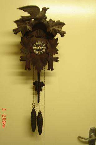 LARGE 1960'S BLACK FOREST CUCKOO CLOCK WORKING
