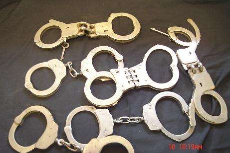 6 PAIRS HANDCUFFS