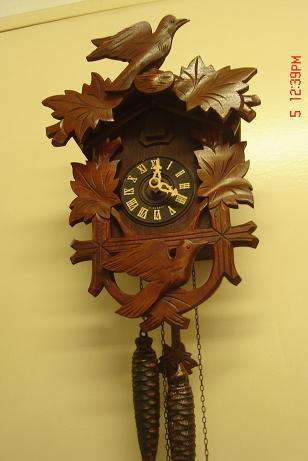 LOVELY WEST GERMAN CUCKOO CLOCK