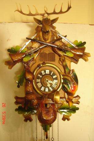HUGE HUNTERS 2 DOOR MUSICAL CUCKOO CLOCK