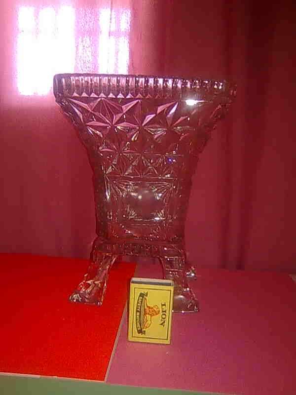 ## rare- Heavy weight glass vase ## 1 kg **** art deco 1930's -style nb postage -R50