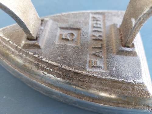 Vintage Falkirk No.5 Iron