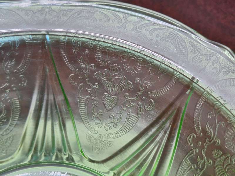 WOW!!! Set of 1930`s URANIUM Depression Glass  bowls!!!
