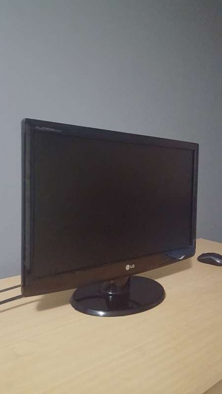 LG Flatron W2343S 23" monitor