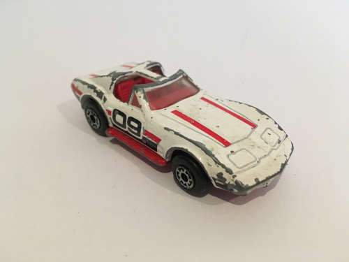 Matchbox - CHEVROLET CORVETTE T-ROOF