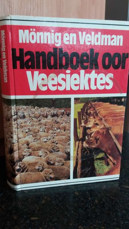 Handboek oor Veesiektes deur Mönnig en Veldman.