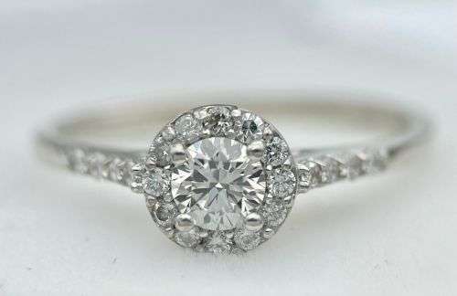 Beautiful ladies diamond engagement ring