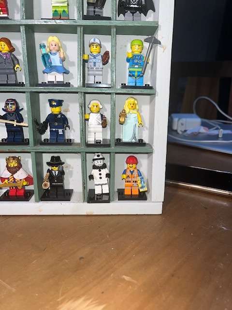 Lego Mini figures (60)