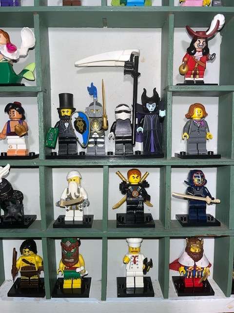 Lego Mini figures (60)