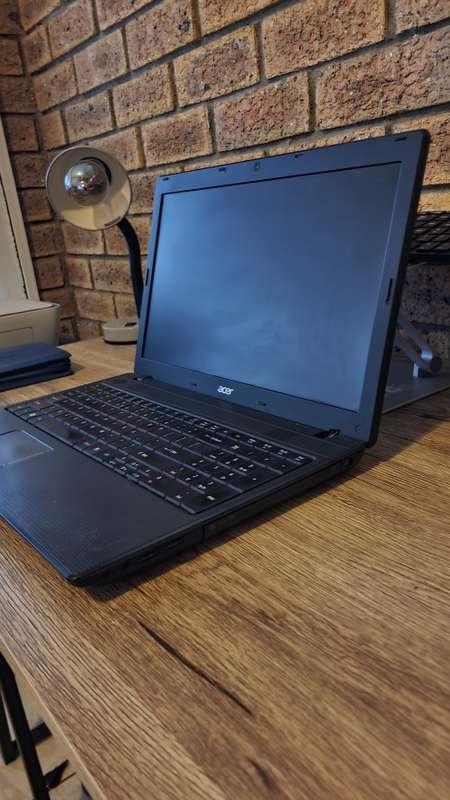 Acer TravelMate 5744 i3 6GB Ram 500Gb HDD
