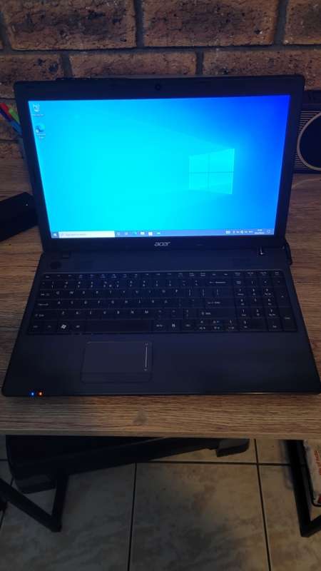 Acer TravelMate 5744 i3 6GB Ram 500Gb HDD