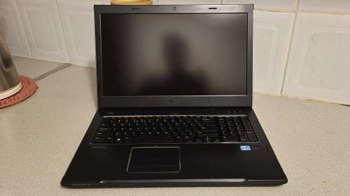 Dell Vostro 3750 17.3" Big Screen i5 8Gb Ram 500Gb HDD